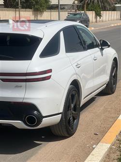 جێنسس GV70